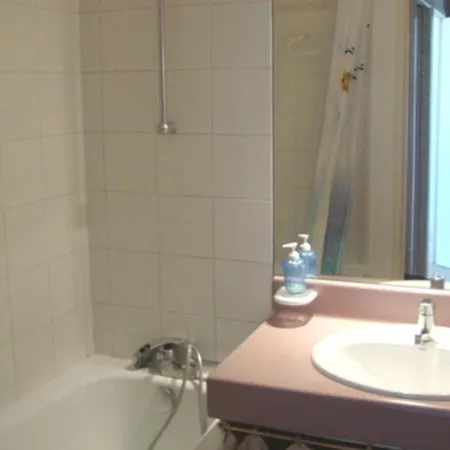La Rochelle: Appt 3 Pieces, 6 Pers, Piscine, Parking, Proche - Fr-1-551-19 Lägenhet *